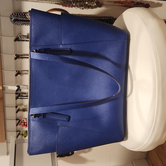 Michael Kors Purse - Picture 2 of 7